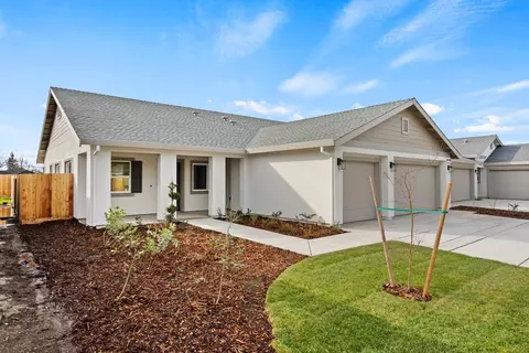 Exterior - 2684 Wesley Way, Chico, CA 95973 photo 4 of 7
