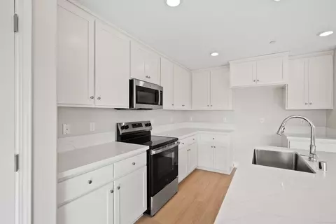 Kitchen - 2684 Wesley Way, Chico, CA 95973 photo 2 of 4
