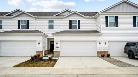 6307 Marinelli Dr N, Columbus, OH 43228