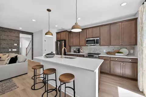 7225 Matlock Ct, Charlotte, NC 28227