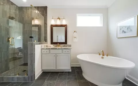 Bath - 7904 Pine St, Fairview, TN 37062 photo 11 of 14