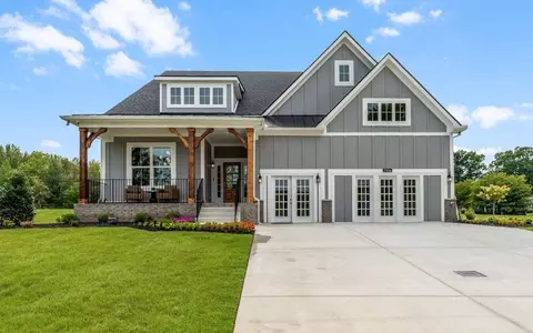 Exterior - 7904 Pine St, Fairview, TN 37062 photo 10 of 11