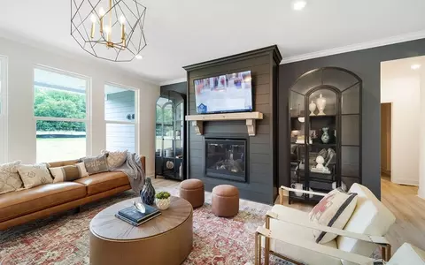 Living - 7904 Pine St, Fairview, TN 37062 photo 7 of 8