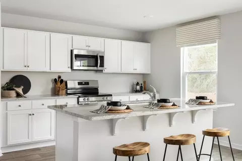 Kitchen - 3020 Emberly Dr, Roebuck, SC 29376 photo 7 of 11