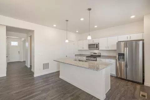 Kitchen - 957 Andrews Crest Dr, Berthoud, CO 80513 photo 1 of 1