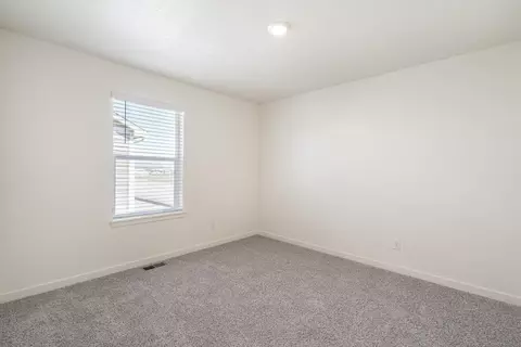 Bedroom - 957 Andrews Crest Dr, Berthoud, CO 80513 photo 2 of 2
