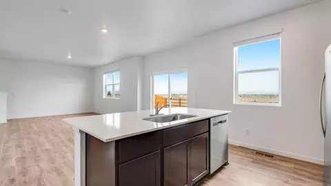 Kitchen - 957 Andrews Crest Dr, Berthoud, CO 80513 photo 3 of 3