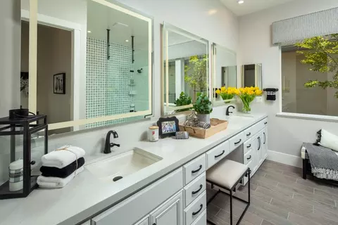 Bath - 2036 Pinehurst Dr, Lincoln, CA 95648 photo 1 of 6