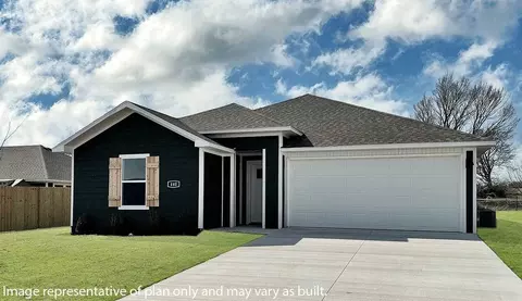 970 Rently St, Prairie Grove, AR 72753