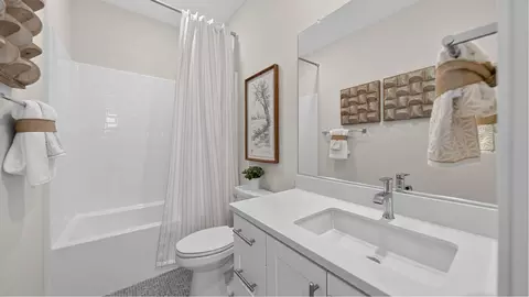Bath - 8355 Toyon St, Chino, CA 91708 photo 4 of 7