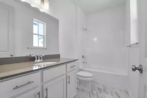 Bath - 3336 W 1570 N, Provo, UT 84601 photo 2 of 4