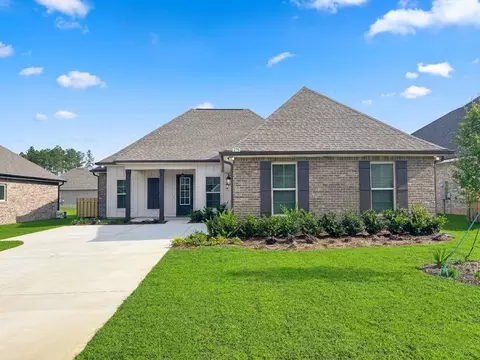275 E Tweet St, Freeport, FL 32439