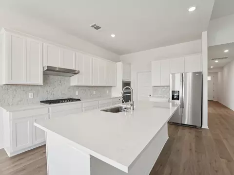 205 Divisadero Dr, Hutto, TX 78634