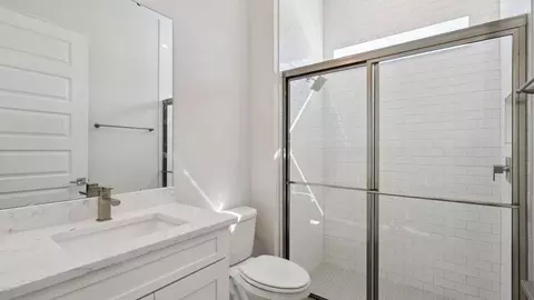 Bath - 3659 Malawi Trl, Saint Cloud, FL 34772 photo 2 of 3