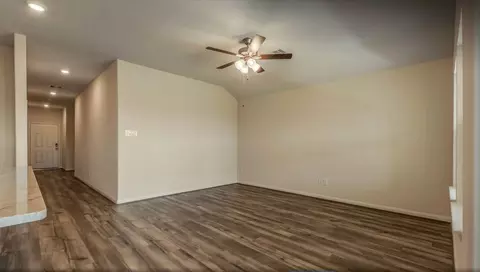 6535 Queen Carol, San Antonio, TX 78239