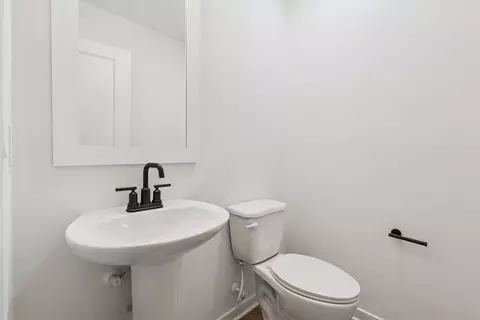 Bath - 32 Silverbell Ave, Berlin, NJ 08009 photo 4 of 4