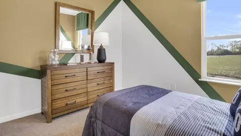 Bedroom - 1926 Willoughby Ave, Springfield, OH 45503 photo 14 of 23