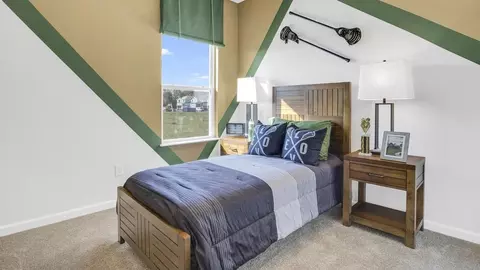 Bedroom - 1926 Willoughby Ave, Springfield, OH 45503 photo 10 of 23