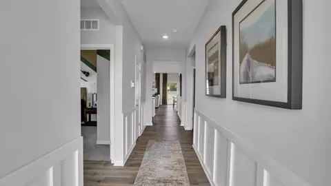 Entry Way - 1926 Willoughby Ave, Springfield, OH 45503 photo 1 of 11