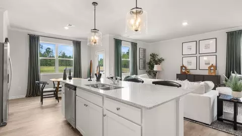 Kitchen - 1926 Willoughby Ave, Springfield, OH 45503 photo 8 of 11