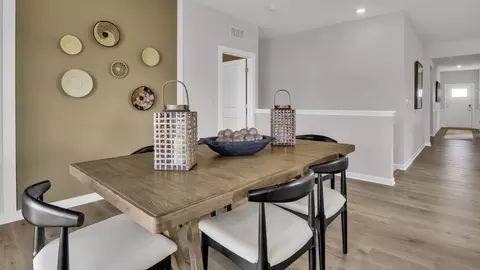 Dining - 1926 Willoughby Ave, Springfield, OH 45503 photo 2 of 7
