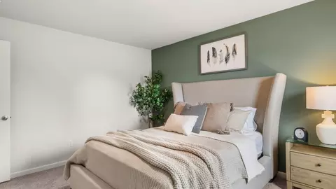 Bedroom - 1926 Willoughby Ave, Springfield, OH 45503 photo 18 of 23