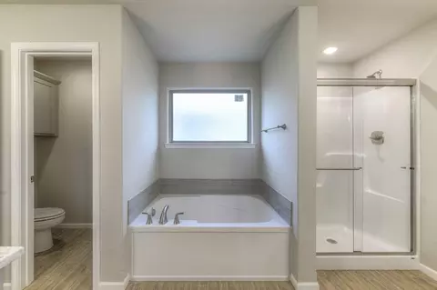 Bath - 25490 84th St, Lenexa, KS 66227 photo 3 of 4