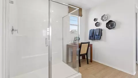 Bath - 27232 Celestial Rd, Moreno Valley, CA 92555 photo 2 of 4