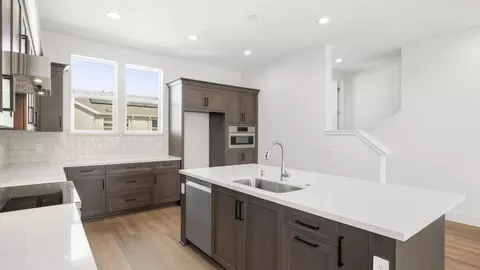 Kitchen - 1719 Central Pkwy, Dublin, CA 94568 photo 3 of 11