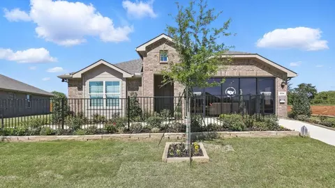 110 Road Runner Way, Newark, TX 76071