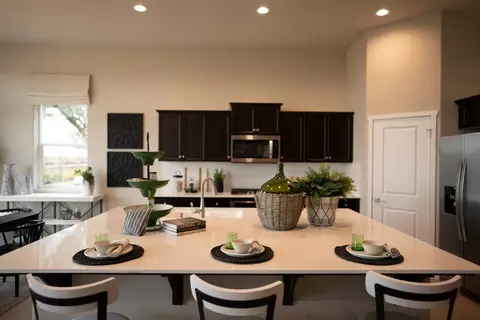 Kitchen - 785 Peters Rd S, Madera, CA 93636 photo 2 of 7