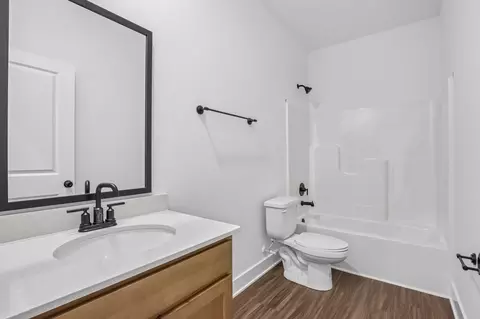 Bath - 7973 Mulberry Rd, Pendleton, IN 46064 photo 1 of 2
