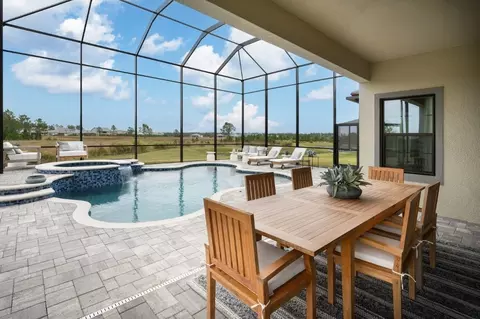 Exterior - 3022 Eagles Flight Pl, Brandon, FL 33511 photo 7 of 12