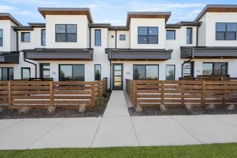 4610 White Buffalo Trl, Oak Point, TX 75068