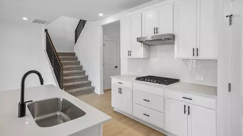 Kitchen - 417 Eagle Canyon Dr, Leander, TX 78641 photo 4 of 9