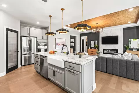 Kitchen - 3801 Circollo Dr, Covington, KY 41017 photo 6 of 13