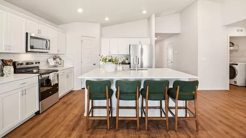 Kitchen - 602 Duffer Loop, Deer Park, WA 99006 photo 2 of 4
