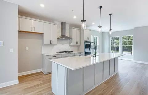 Kitchen - 4137 Tuller Rd, Dublin, OH 43017 photo 3 of 4