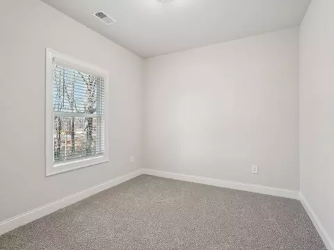 2751 Hawthorne Way, College Park, GA 30337