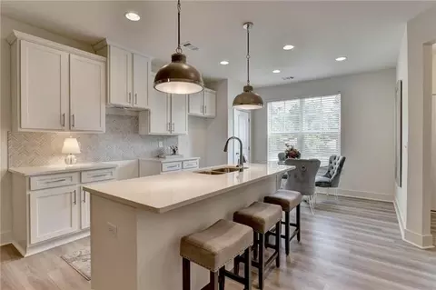 Kitchen - 263 Barracks Way, Hoschton, GA 30548 photo 4 of 14