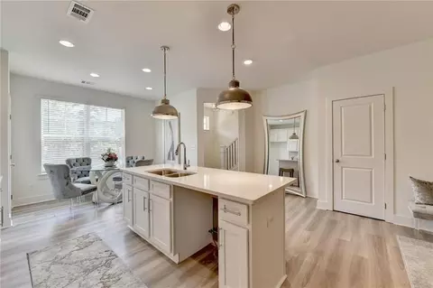 Kitchen - 263 Barracks Way, Hoschton, GA 30548 photo 7 of 14