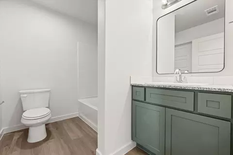 Bath - 5901 154th St, Lubbock, TX 79424 photo 2 of 3