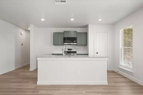 Kitchen - 5901 154th St, Lubbock, TX 79424 photo 2 of 2