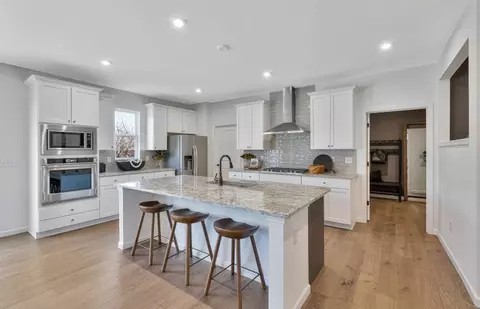 Kitchen - 12823 S Vicarage Dr, Plainfield, IL 60585 photo 1 of 3