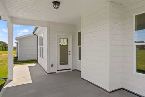 Exterior - 12168 Ava Ln, Windsor, VA 23487 photo 9 of 11