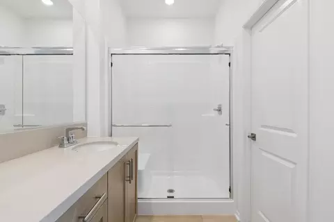 Bath - 8137 Scottsbluff Dr, Chino, CA 91708 photo 1 of 4