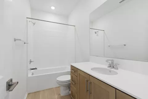 Bath - 8137 Scottsbluff Dr, Chino, CA 91708 photo 3 of 4