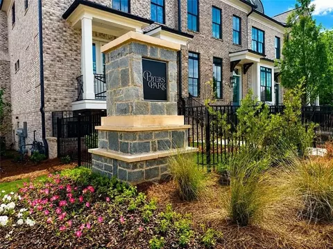 225 Midnight Oak Run 7, Alpharetta, GA 30009