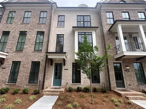 225 Midnight Oak Run 7, Alpharetta, GA 30009