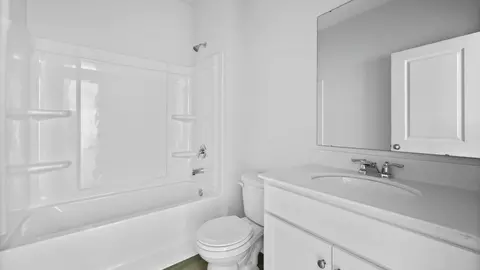 Bath - 314 Sweetspire St, Moncks Corner, SC 29461 photo 1 of 6